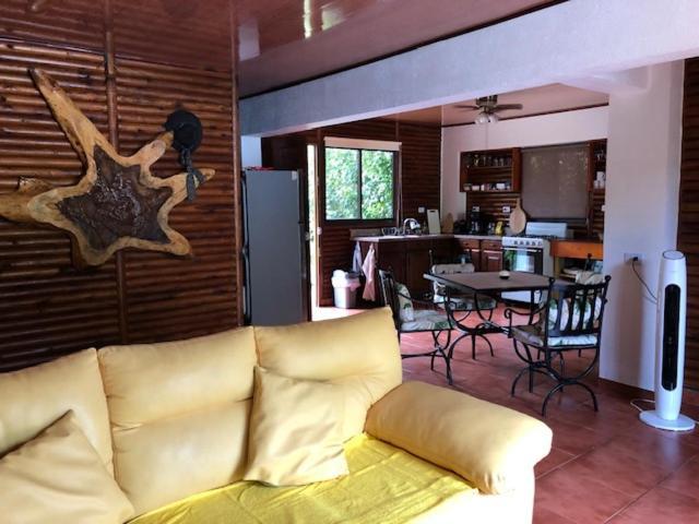 Casa Toucan Mit Privat Pool Near Np Ballena ウビタ エクステリア 写真
