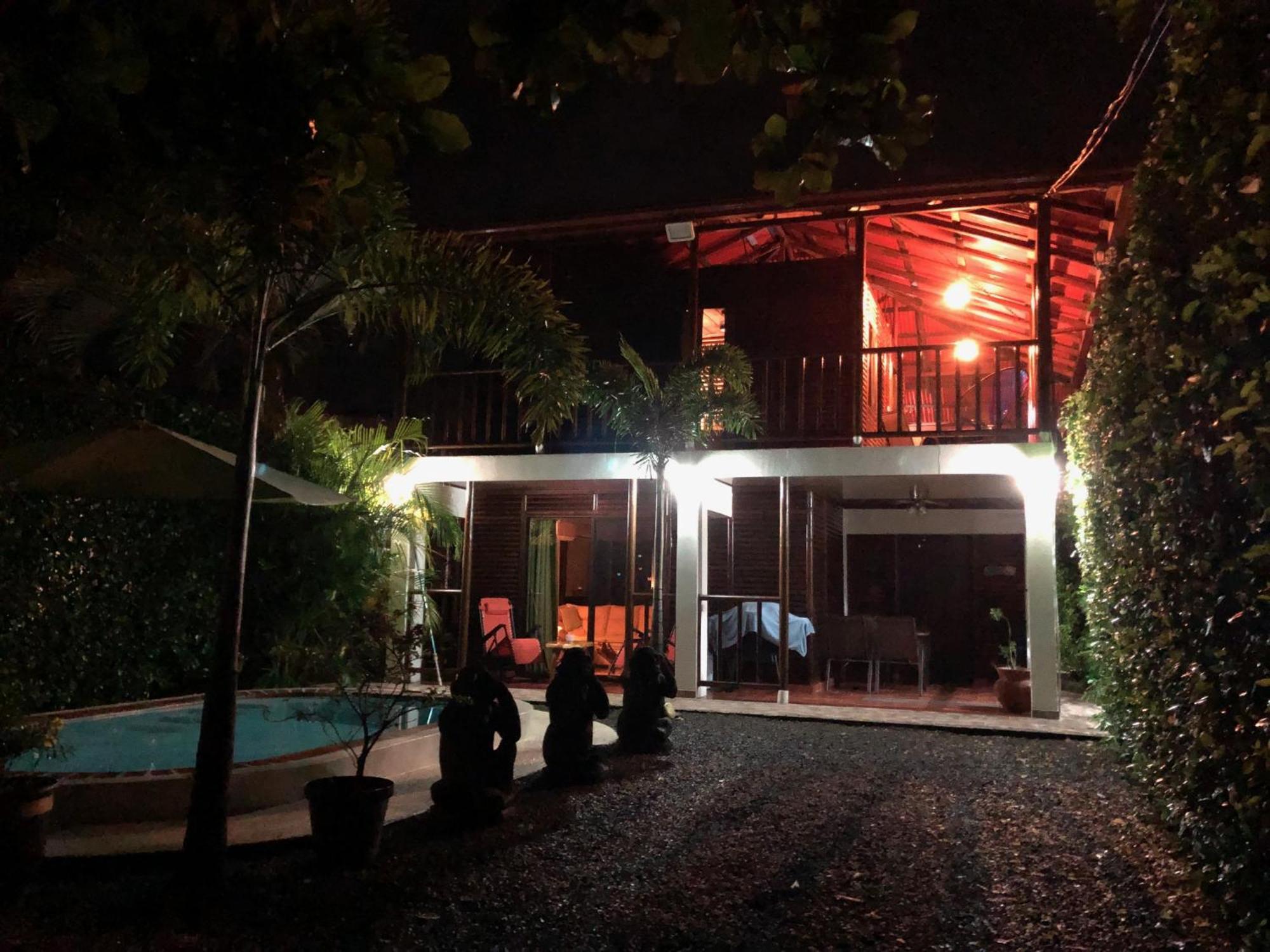 Casa Toucan Mit Privat Pool Near Np Ballena ウビタ エクステリア 写真